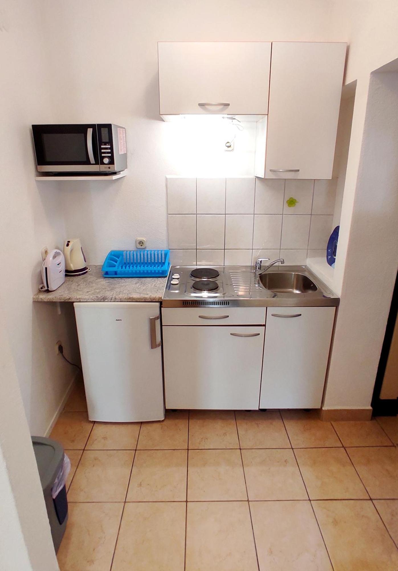 Apartments Martin Дрвеник Екстер'єр фото